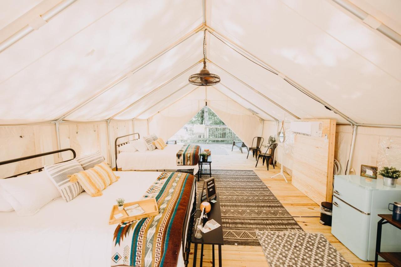 Timberline Glamping At Amicalola Falls Hotel Dawsonville Exterior photo